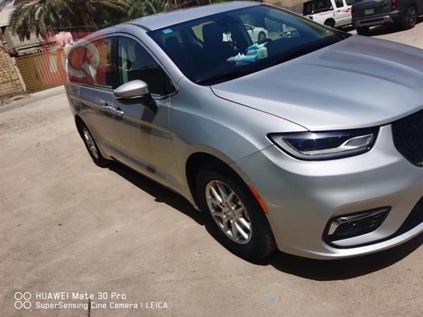 کرایسلەر پاسیفیکا 2023  بۆ فرۆشتن لە عێراق - بەسڕا